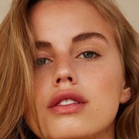 Effy Harvard Nude