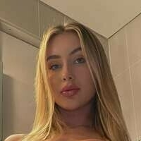 Emwebbily Nude